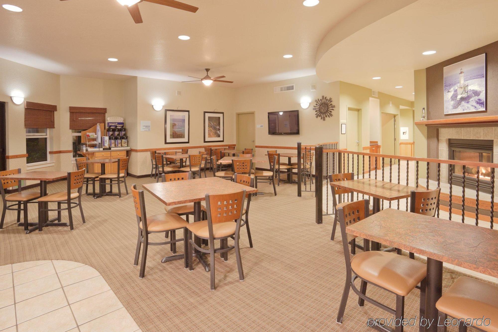 Holiday Inn Express Hotel & Suites Arcata/Eureka-Airport Area, An Ihg Hotel McKinleyville Restaurant photo