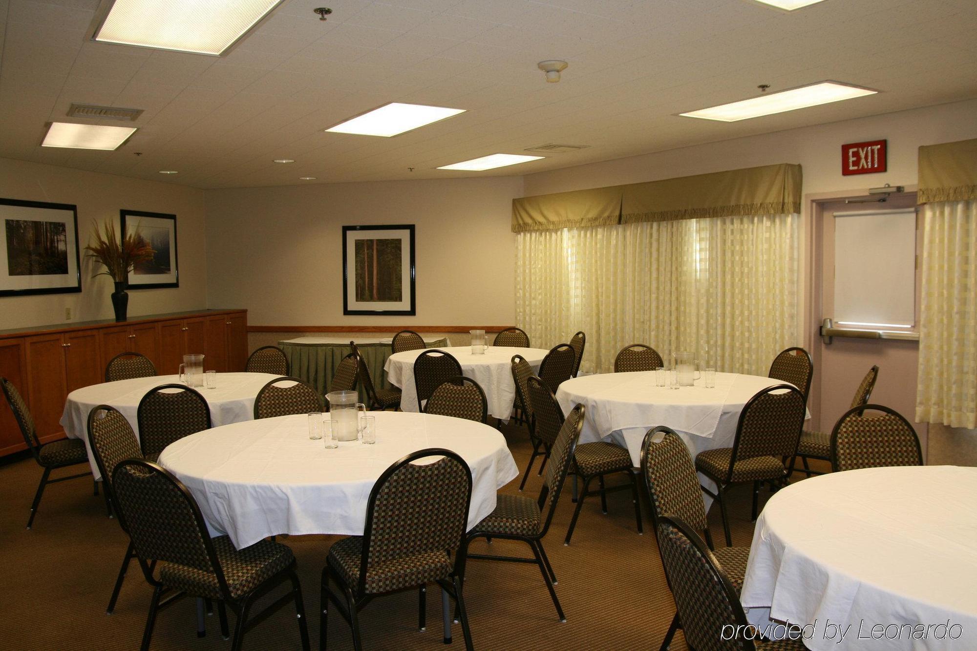 Holiday Inn Express Hotel & Suites Arcata/Eureka-Airport Area, An Ihg Hotel McKinleyville Facilities photo